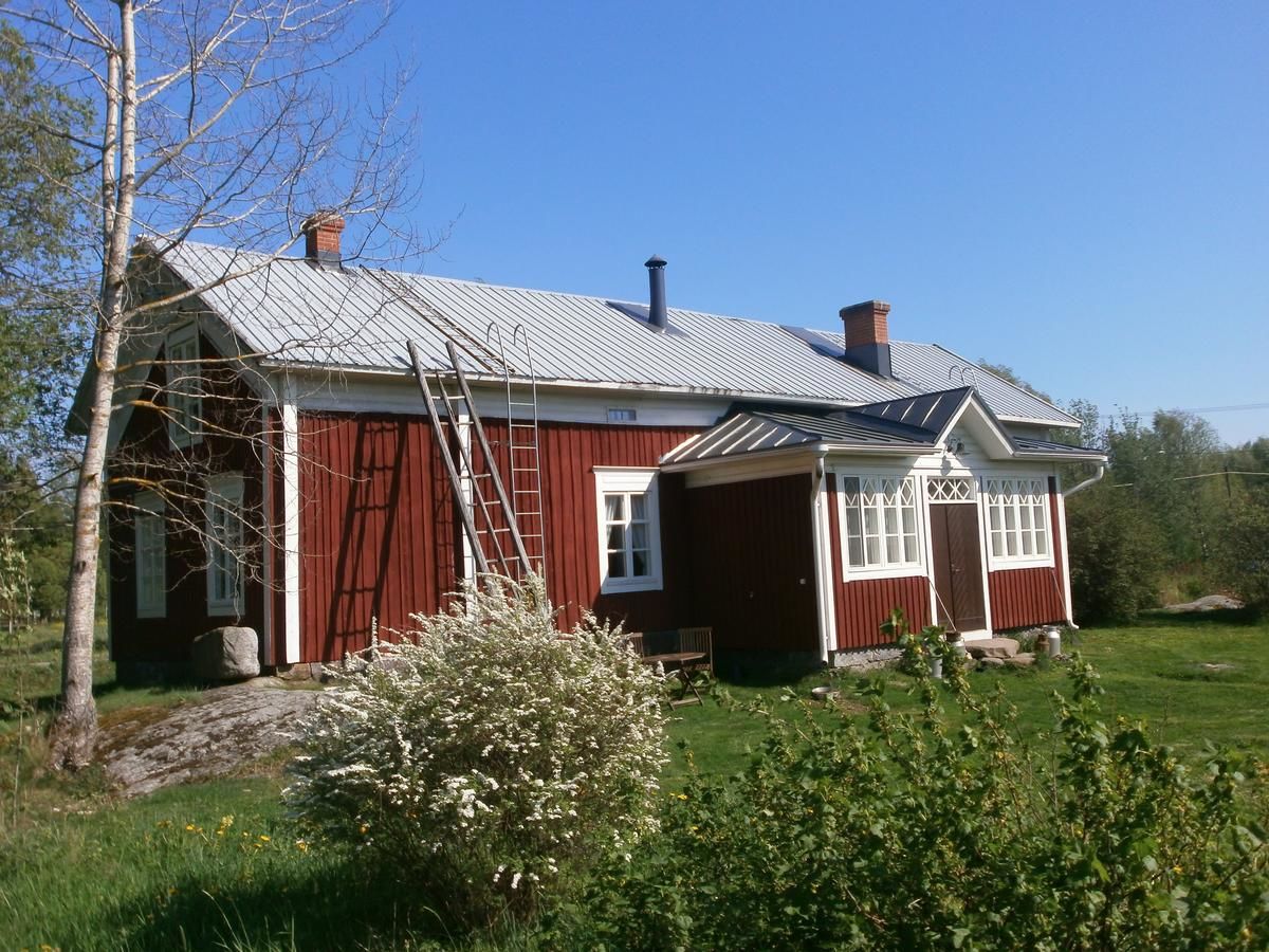 Фермерские дома Old Farmhouse Wanha Tupa Кристийнанкаупунки-28