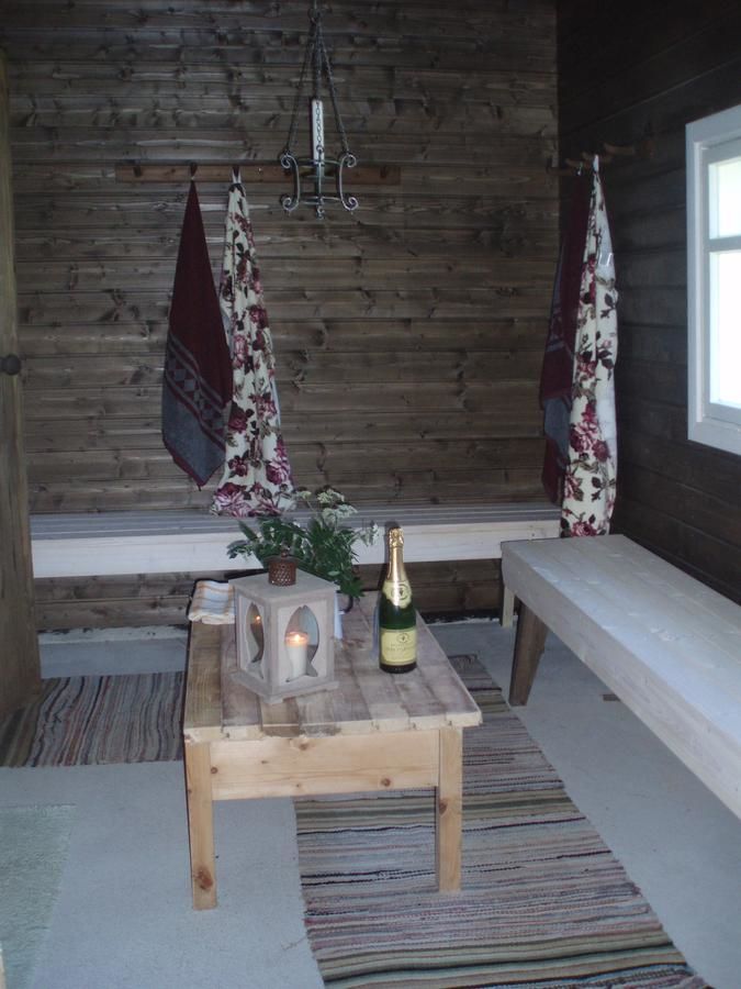 Фермерские дома Old Farmhouse Wanha Tupa Кристийнанкаупунки-35